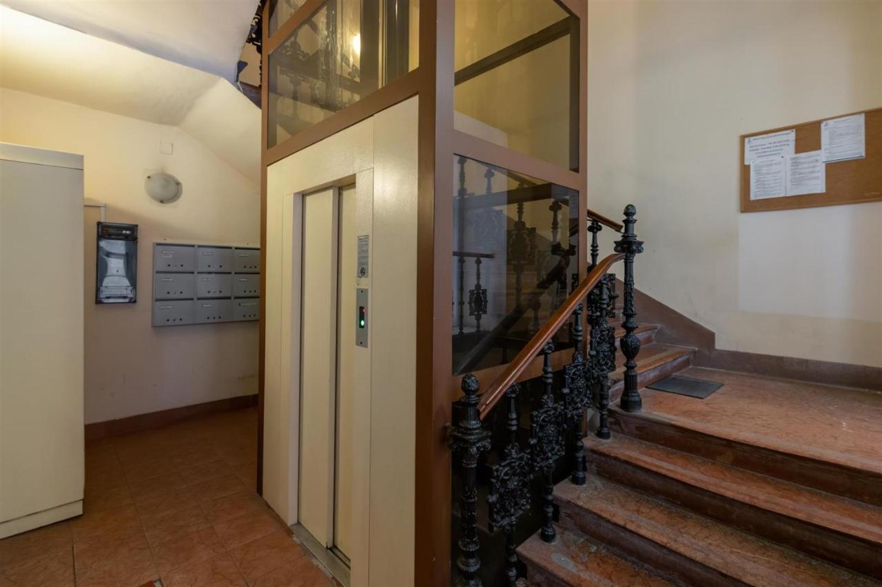Timber Town Apartment Βουδαπέστη Εξωτερικό φωτογραφία